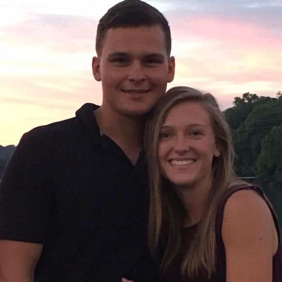 Meet your Posher, Arianna - Picture 1 of 1